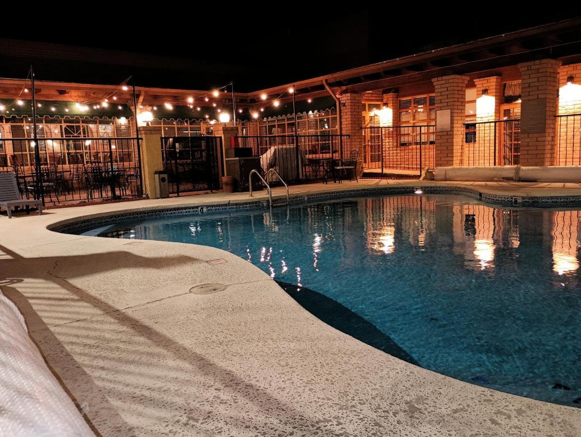 Clarion Inn Sierra Vista Bagian luar foto